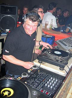 DJ Frank Neuville